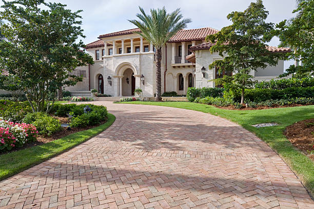 Best Interlocking Driveway Pavers  in Mondovi, WI